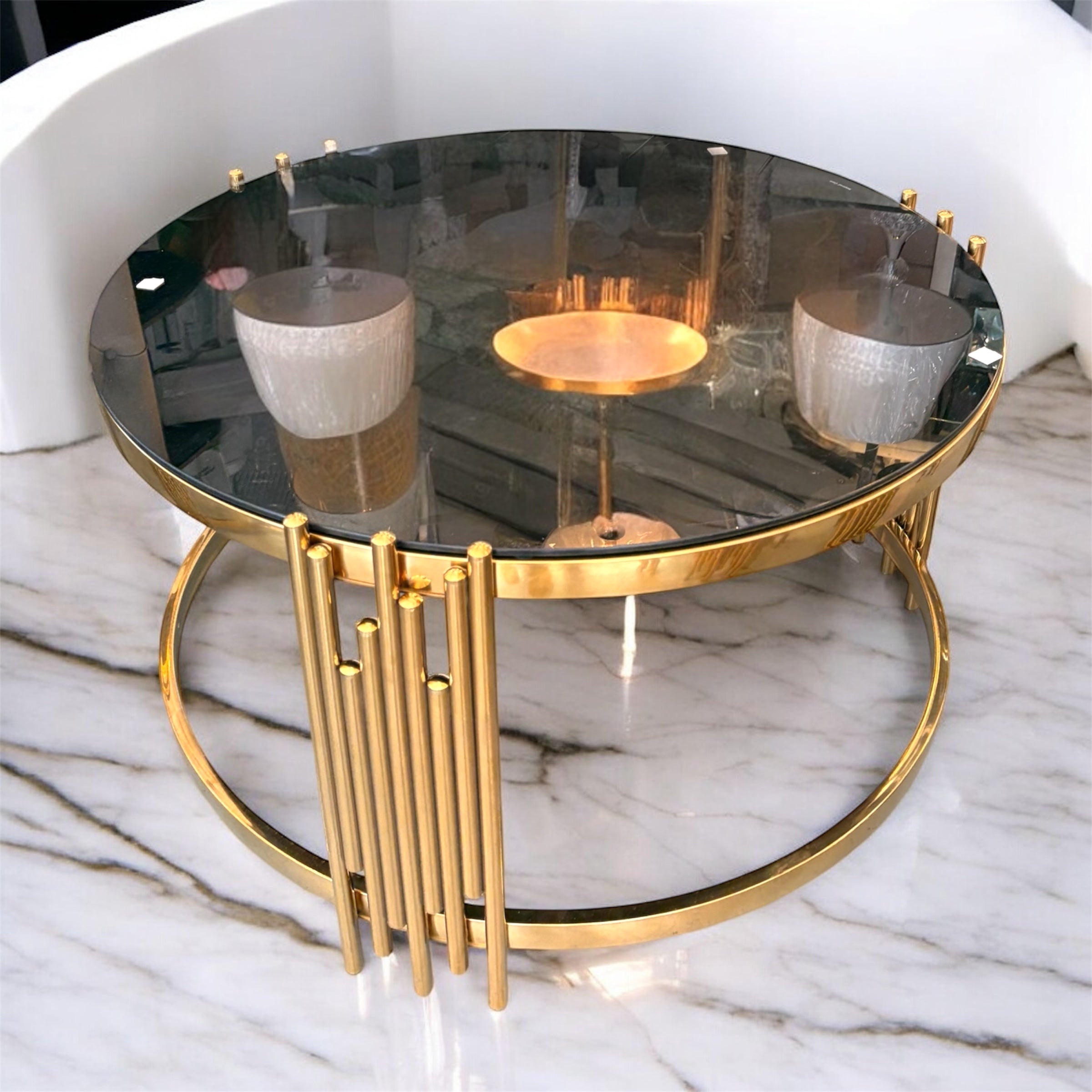 Τραπεζάκι σαλονιού μεταλλικό με γυαλί