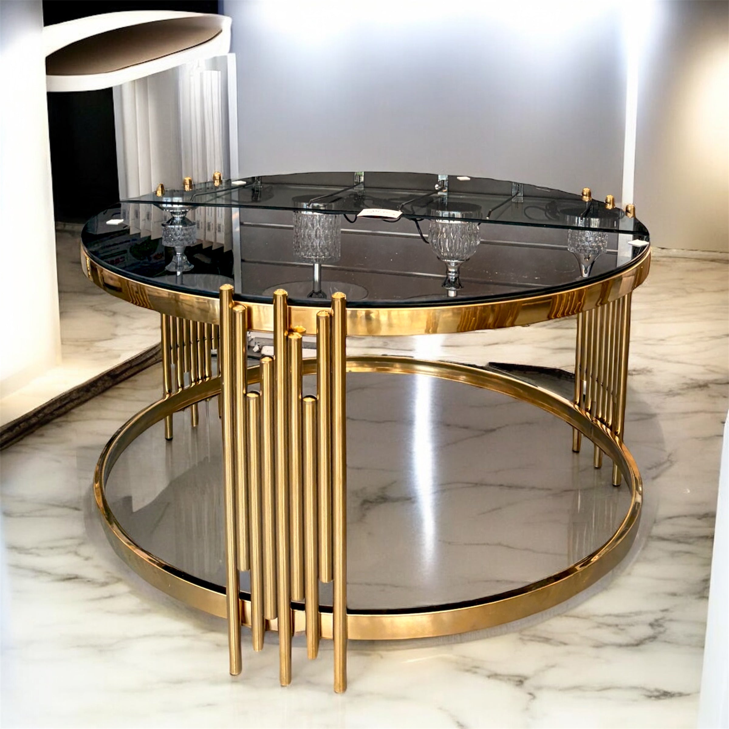 Τραπεζάκι σαλονιού μεταλλικό με γυαλί